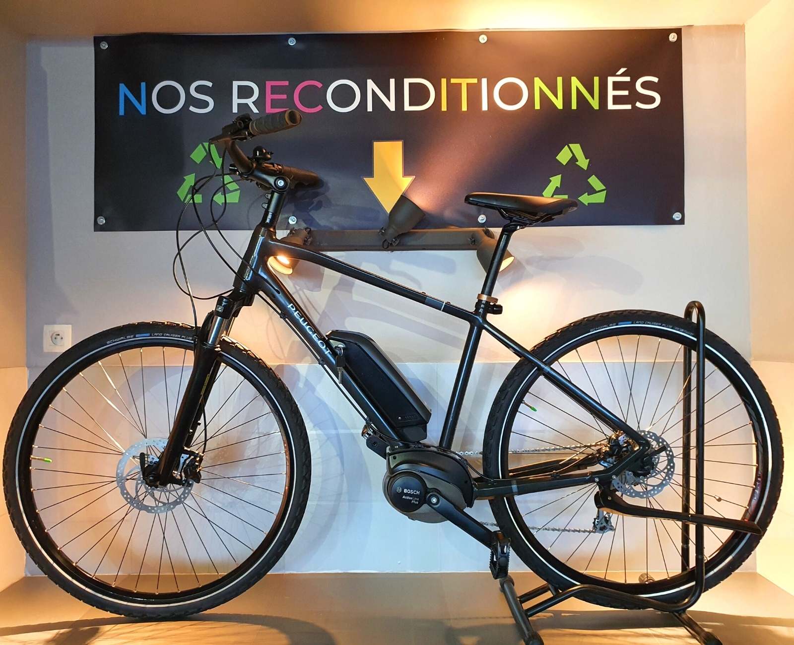 Velo electrique moteur online pedalier bosch